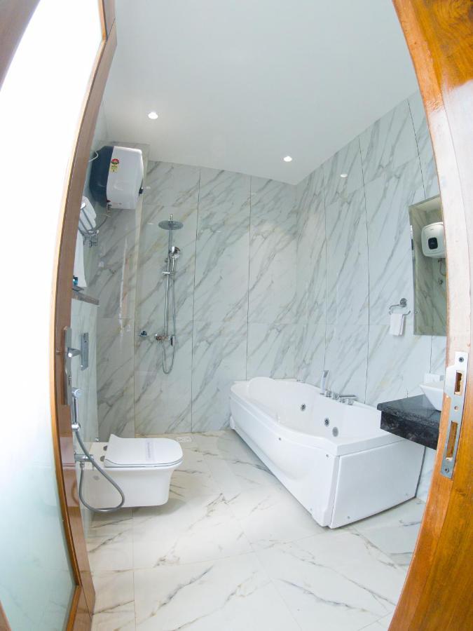 Hotel Vishal Imperial Rohtak Екстериор снимка